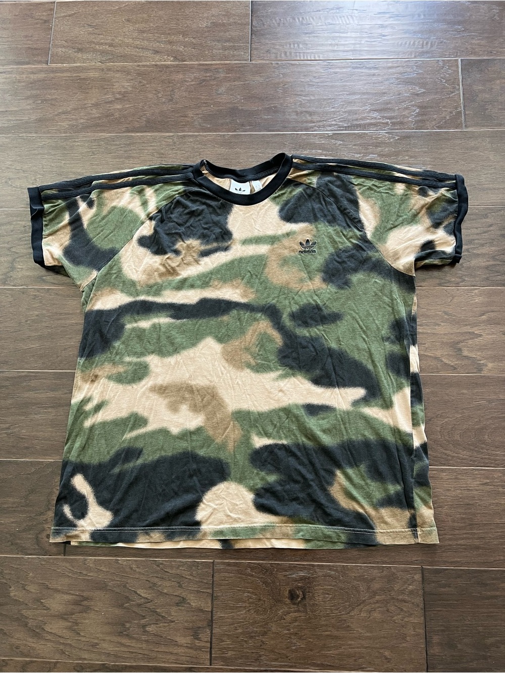 Adidas camo tshirt